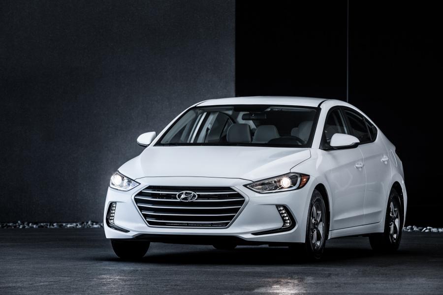  Hyundai Elantra Eco 2016 года  (фото 3 из 13)